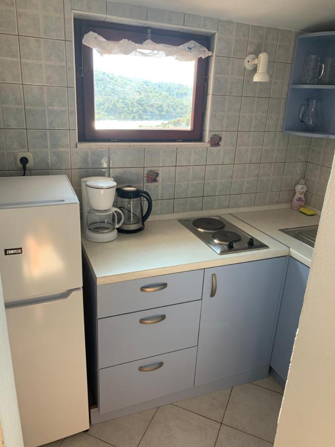 One Bedroom Apartment With Terrace And Seaview - B Севід Екстер'єр фото